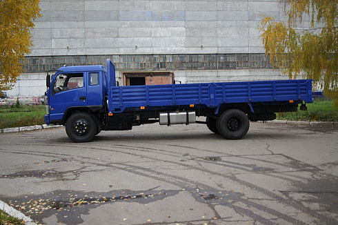 Грузовик бортовой (8 тонны)